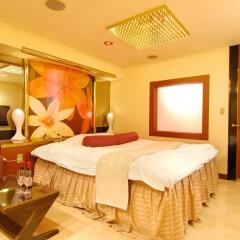 Hotel Chapel Sweet (Adult Only) Кобе комната для гостей