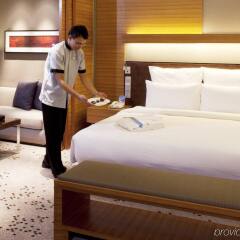 Отель Radisson Blu Hotel Cebu Филиппины, Лапу-Лапу - 1 отзыв об отеле, цены и фото номеров - забронировать отель Radisson Blu Hotel Cebu онлайн комната для гостей фото 4