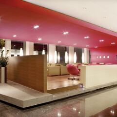 Отель Movenpick Hotel Zuerich-Airport Швейцария, Глаттбруг - 2 отзыва об отеле, цены и фото номеров - забронировать отель Movenpick Hotel Zuerich-Airport онлайн интерьер отеля фото 2