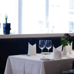 Отель Radisson Blu Limfjord Hotel Aalborg Дания, Алборг - отзывы, цены и фото номеров - забронировать отель Radisson Blu Limfjord Hotel Aalborg онлайн питание фото 2