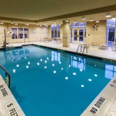 Отель Hampton Inn & Suites Staten Island США, Нью-Йорк - отзывы, цены и фото номеров - забронировать отель Hampton Inn & Suites Staten Island онлайн бассейн фото 3