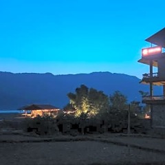 Отель Zostel Pokhara Непал, Покхара - отзывы, цены и фото номеров - забронировать отель Zostel Pokhara онлайн приотельная территория фото 2