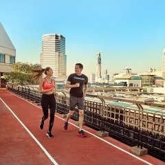 Pathumwan Princess Hotel с домашними животными
