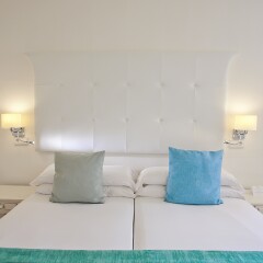 Отель FERGUS Style Cala Blanca Suites комната для гостей фото 3