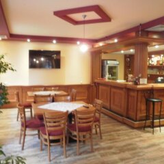 Отель Family Hotel Denica Болгария, Аврен - отзывы, цены и фото номеров - забронировать отель Family Hotel Denica онлайн питание