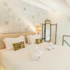 Отель Blue Carpet Luxury Suites Греция, Ханиотис - отзывы, цены и фото номеров - забронировать отель Blue Carpet Luxury Suites онлайн сейф в номере