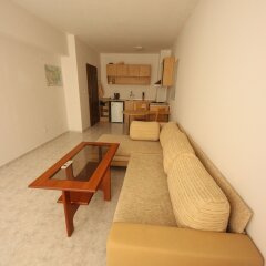 Апартаменты Menada Sunny Day 1 Apartments комната для гостей фото 4