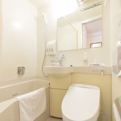 Отель Nishitetsu Inn Tenjin Фукуока ванная фото 2