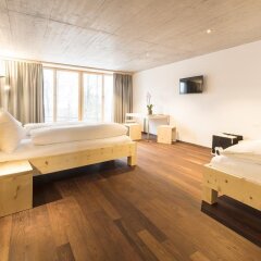 Отель Laagers Hotel Garni Швейцария, Самедан - отзывы, цены и фото номеров - забронировать отель Laagers Hotel Garni онлайн сейф в номере