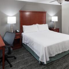 Отель Homewood Suites Denton комната для гостей