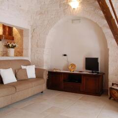 Отель Trulli Holiday Albergo Diffuso Альберобелло комната для гостей фото 2