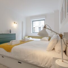 Отель Central London 1 Bedroom Flat With Spa Access Великобритания, Лондон - отзывы, цены и фото номеров - забронировать отель Central London 1 Bedroom Flat With Spa Access онлайн комната для гостей фото 2