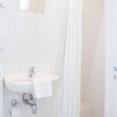 Отель Herengracht Canal Apartment Нидерланды, Амстердам - отзывы, цены и фото номеров - забронировать отель Herengracht Canal Apartment онлайн ванная фото 2