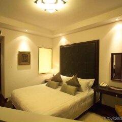 Rayfont Celebrity Hotel and Apartment in Shanghai, China from 124$, photos, reviews - zenhotels.com guestroom photo 2
