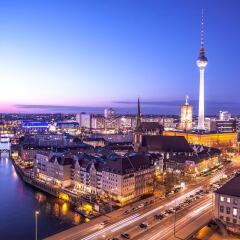Отель Park Plaza Berlin Kudamm Германия, Берлин - 1 отзыв об отеле, цены и фото номеров - забронировать отель Park Plaza Berlin Kudamm онлайн балкон