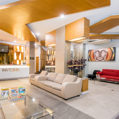 Hallo Patong Hotel & Restaurant интерьер отеля