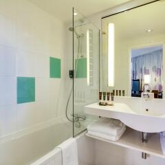 Отель Novotel Paris Vaugirard Montparnasse ванная фото 2