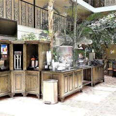 Governors Suites Hotel питание