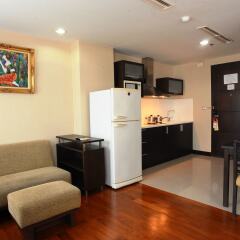 Отель Royal Suite Residence Boutique Бангкок фото 8