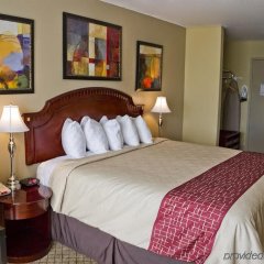 Отель Clarion Inn & Suites США, Маскегон-Хейтс - отзывы, цены и фото номеров - забронировать отель Clarion Inn & Suites онлайн комната для гостей фото 5
