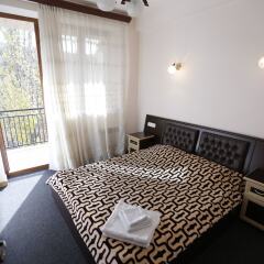 Отель Cozy Cottages Армения, Цахкадзор - отзывы, цены и фото номеров - забронировать отель Cozy Cottages онлайн комната для гостей фото 3