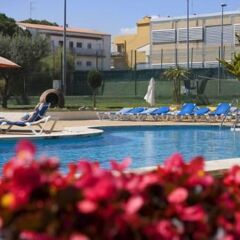 Отель RVHotels Nieves Mar бассейн
