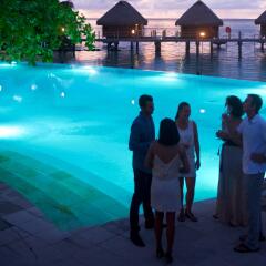 Отель Manava Beach Resort and Spa Moorea бассейн