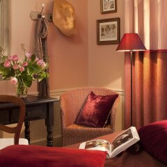 Отель Hôtel Sainte-Beuve удобства в номере