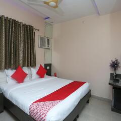 OYO 13546 Hotel City Palace сейф в номере