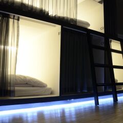 3howw Hostel @ Sukhumvit 21 Бангкок удобства в номере фото 2