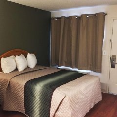 HomeTowne Studios by Red Roof Fort Lauderdale in Fort Lauderdale, United States of America from 90$, photos, reviews - zenhotels.com guestroom