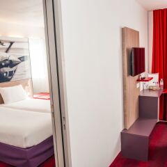 Отель ibis Styles Nice Aéroport Arenas Франция, Ницца - 8 отзывов об отеле, цены и фото номеров - забронировать отель ibis Styles Nice Aéroport Arenas онлайн комната для гостей фото 4