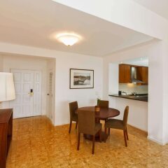 Отель Hilton Colombo Residence Шри-Ланка, Коломбо - отзывы, цены и фото номеров - забронировать отель Hilton Colombo Residence онлайн удобства в номере фото 2
