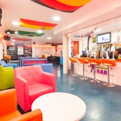 Отель SoHostel Лондон гостиничный бар