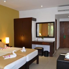 Отель The Lakeside at Nuwarawewa Шри-Ланка, Анурадхапура - отзывы, цены и фото номеров - забронировать отель The Lakeside at Nuwarawewa онлайн комната для гостей фото 4