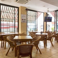 Отель Hostal Ferrer Испания, Сан-Антони-де-Портмань - отзывы, цены и фото номеров - забронировать отель Hostal Ferrer онлайн питание