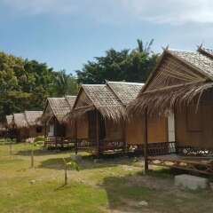 Отель Lanta Local Hut Ланта фото 2