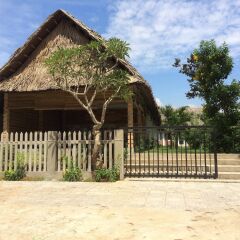 Отель Sea Village Homestay парковка