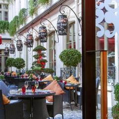 Отель Buddha-Bar Hotel Paris Франция, Париж - 2 отзыва об отеле, цены и фото номеров - забронировать отель Buddha-Bar Hotel Paris онлайн бассейн