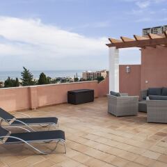 Отель Lovely Penthouse with Sea View Ref 9 Торремолинос бассейн
