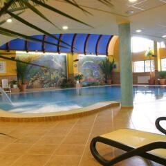 Maxi Park Hotel & Spa бассейн фото 3