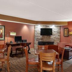 Americinn Hotel & Suites Bloomington West Блумингтон интерьер отеля