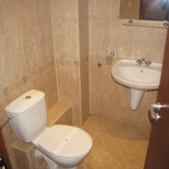 Отель Edelweiss Inn Apartments Болгария, Банско - отзывы, цены и фото номеров - забронировать отель Edelweiss Inn Apartments онлайн ванная