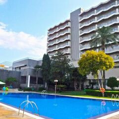 Hotel Medium Valencia бассейн фото 2