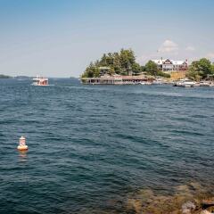 Отель Capt. Thomson's Resort пляж фото 2