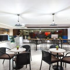 A-One Boutique Hotel гостиничный бар