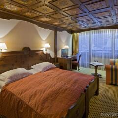 Отель Swiss Alpine Hotel Allalin Швейцария, Церматт - отзывы, цены и фото номеров - забронировать отель Swiss Alpine Hotel Allalin онлайн комната для гостей фото 5