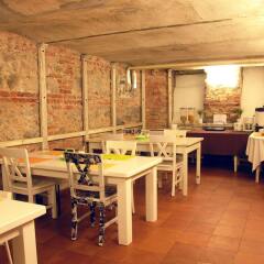 Отель Lavele Hostel Болгария, София - отзывы, цены и фото номеров - забронировать отель Lavele Hostel онлайн питание фото 2