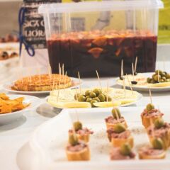 Отель Hola Hostal Eixample фото 2
