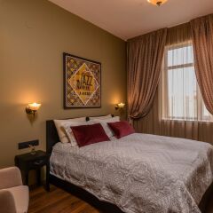 Отель FM Luxury 2-BDR Apartment - Jazzy Болгария, София - отзывы, цены и фото номеров - забронировать отель FM Luxury 2-BDR Apartment - Jazzy онлайн комната для гостей фото 2